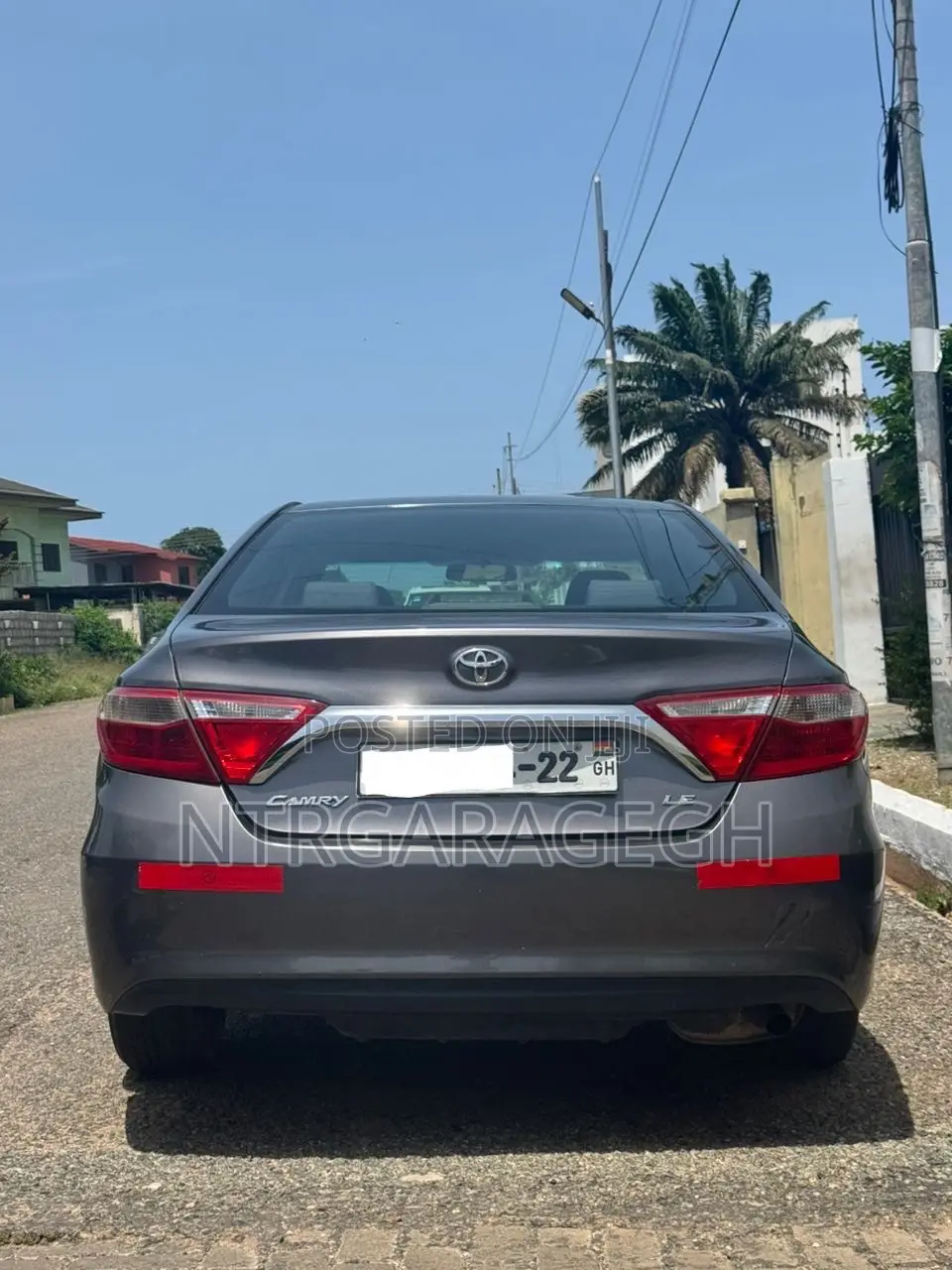 Toyota Camry LE 4dr Sedan (2.5L 4cyl 6A) 2015 Gray