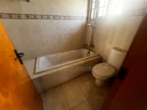 4bdrm House in Adjiriganor for rent