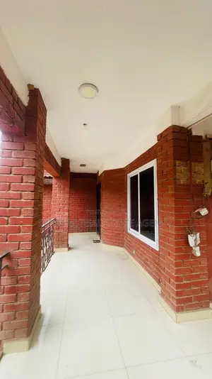 5bdrm House in Sefdard Properties, Kwabenya for sale