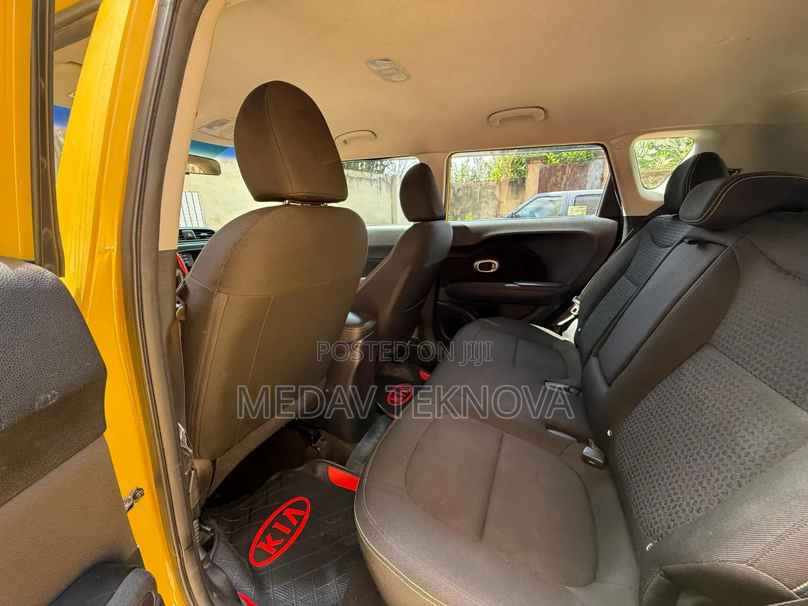 Kia Soul + 4dr Wagon (2.0L 4cyl 6A) 2014 Yellow