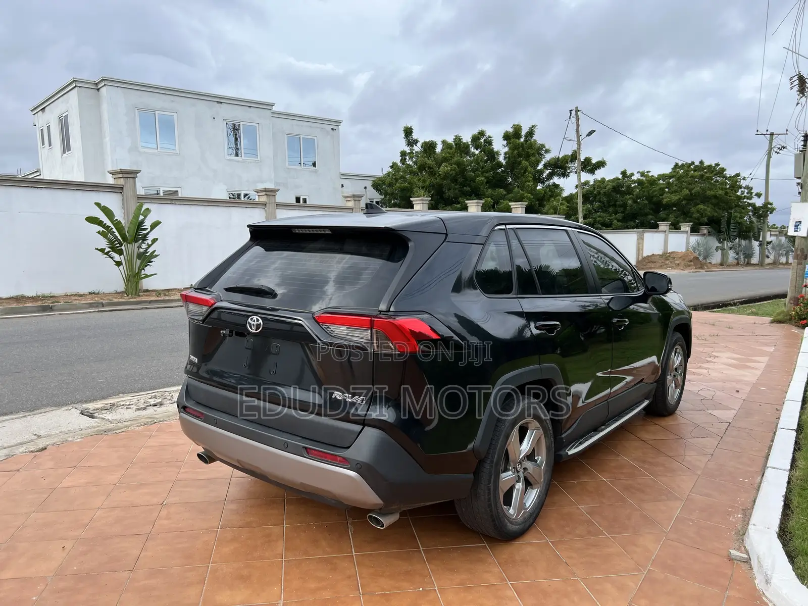 Toyota RAV4 Limited 2022 Black