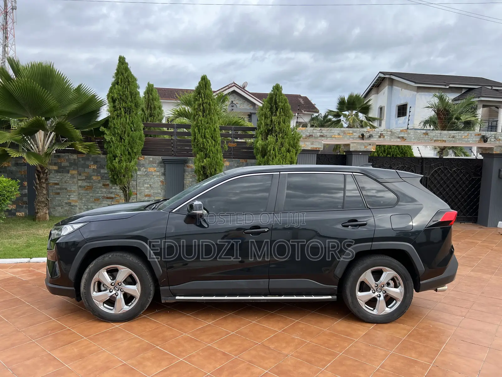 Toyota RAV4 Limited 2022 Black