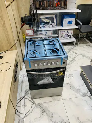 Ultra Modern Sleek Sliver 4b 50/50 Oven Cooker