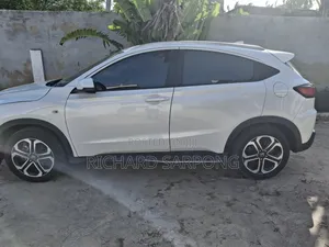 Honda Vezel 1.5 2WD 2019 White