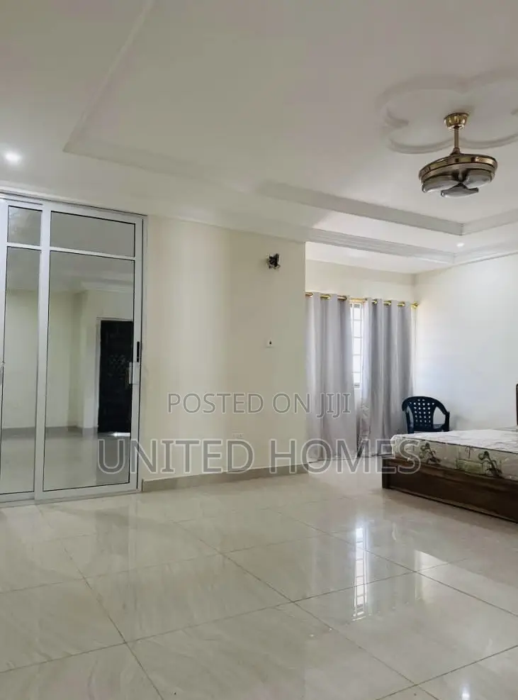 7bdrm House in Old Barrier for rent