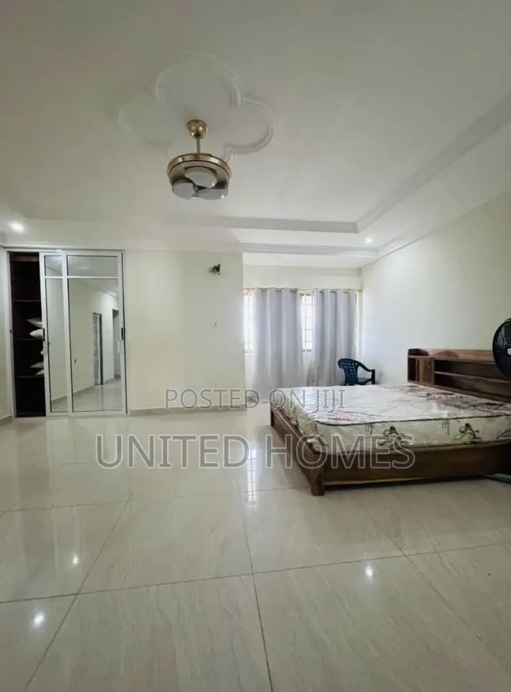 7bdrm House in Old Barrier for rent