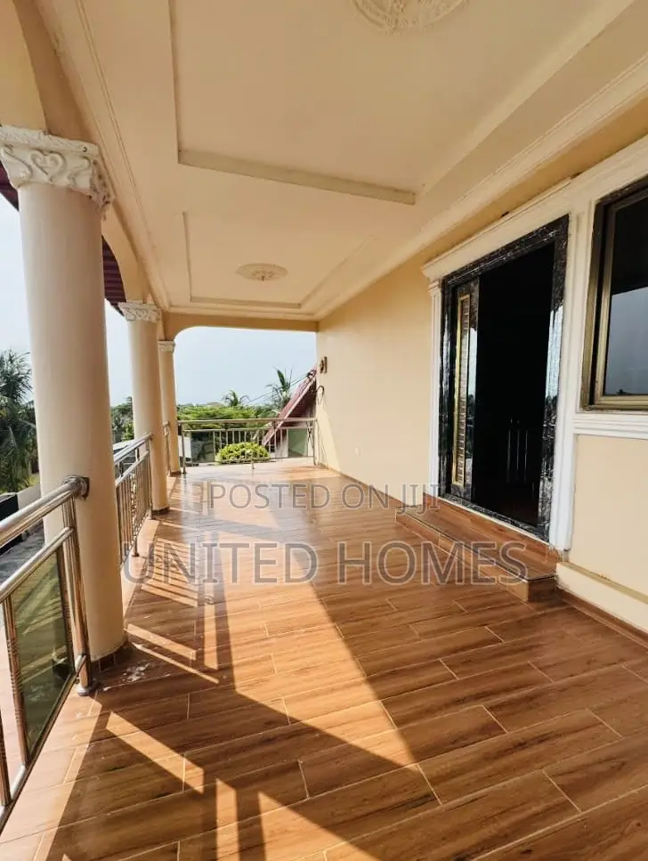 7bdrm House in Old Barrier for rent