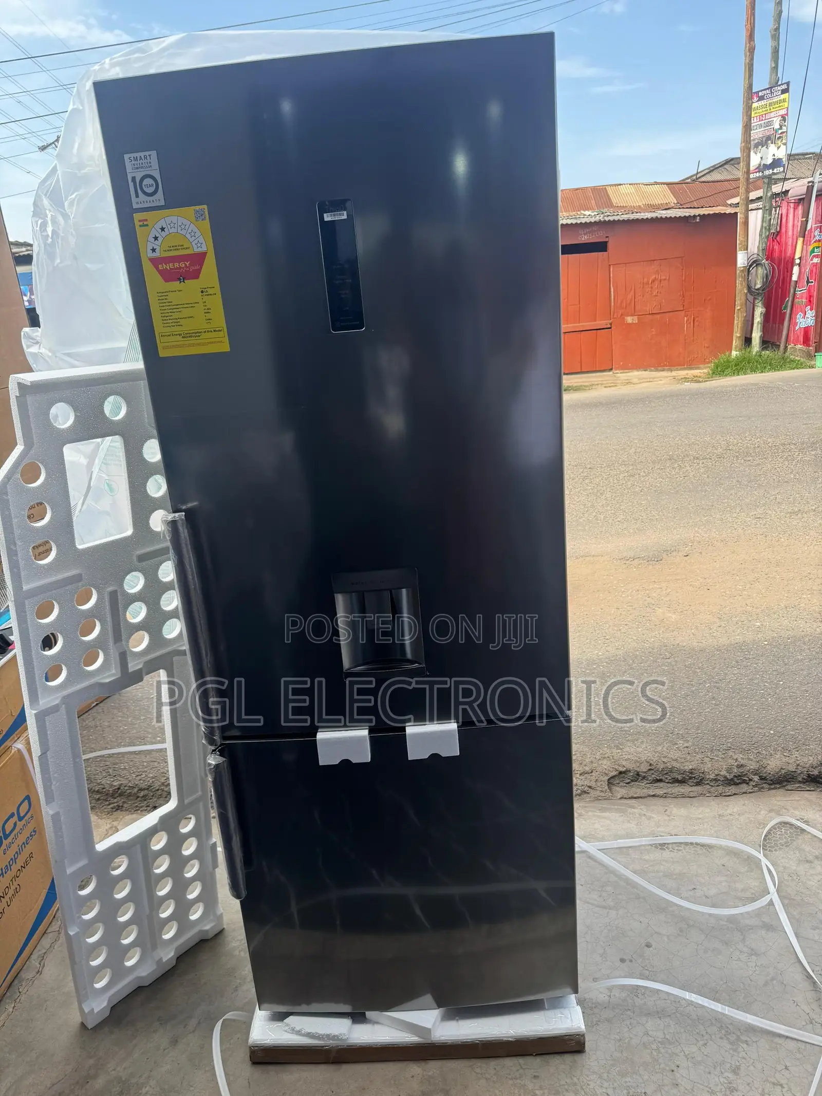 Lg 446litres Gc-F689blcm Refrigerator With Water Dispenser