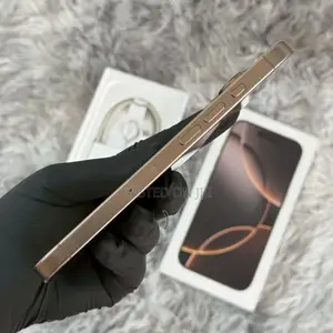 Apple iPhone 16 Pro Max 256 GB Gold