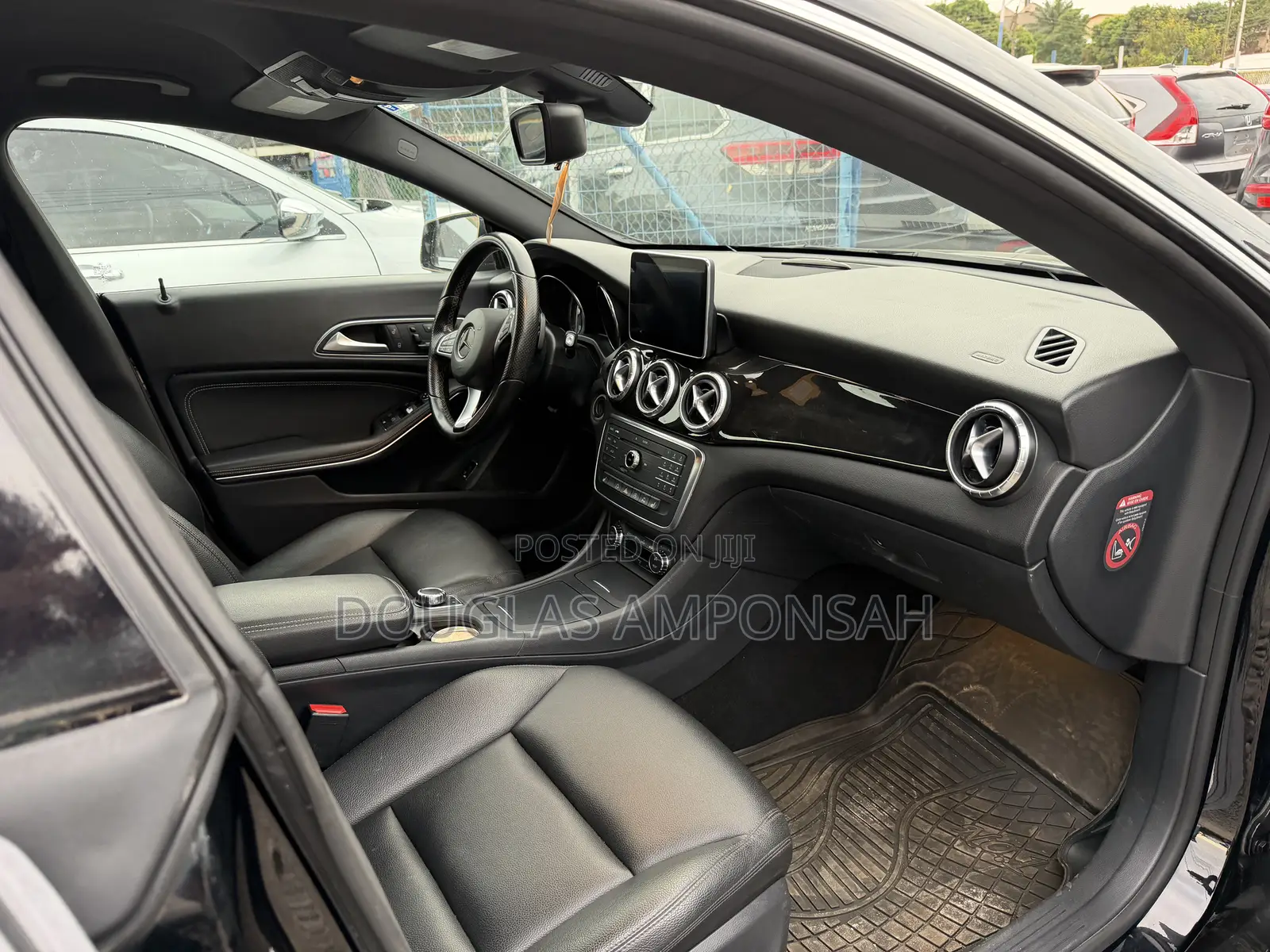 Mercedes-Benz GLA 250 2015 Black