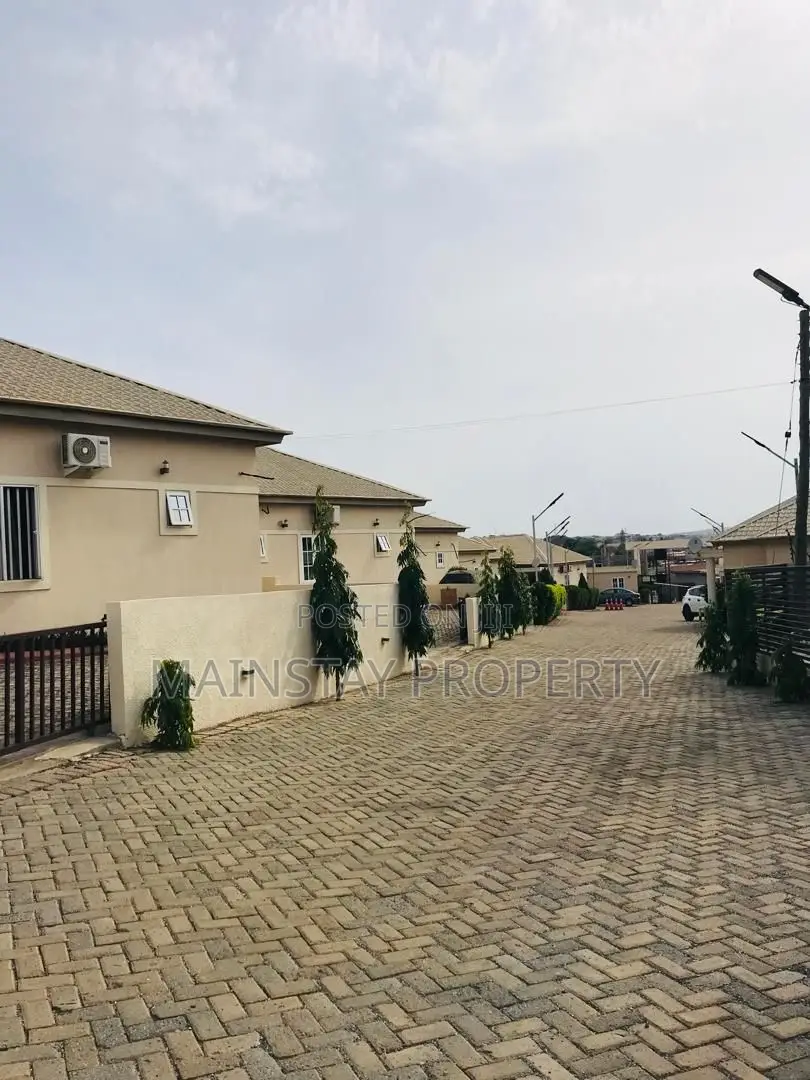 Furnished 3bdrm House in Mainstay Estates, Dome for sale