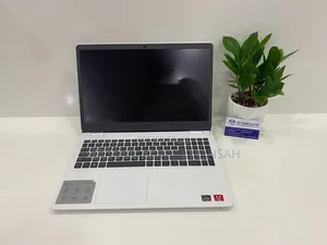 Laptop Dell Inspiron 15 16GB AMD Ryzen 3 SSD 1T