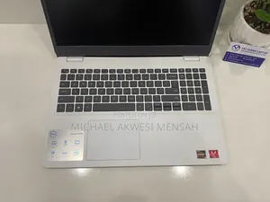 Laptop Dell Inspiron 15 16GB AMD Ryzen 3 SSD 1T