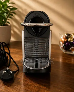 Nesspresso Coffee Machine C61