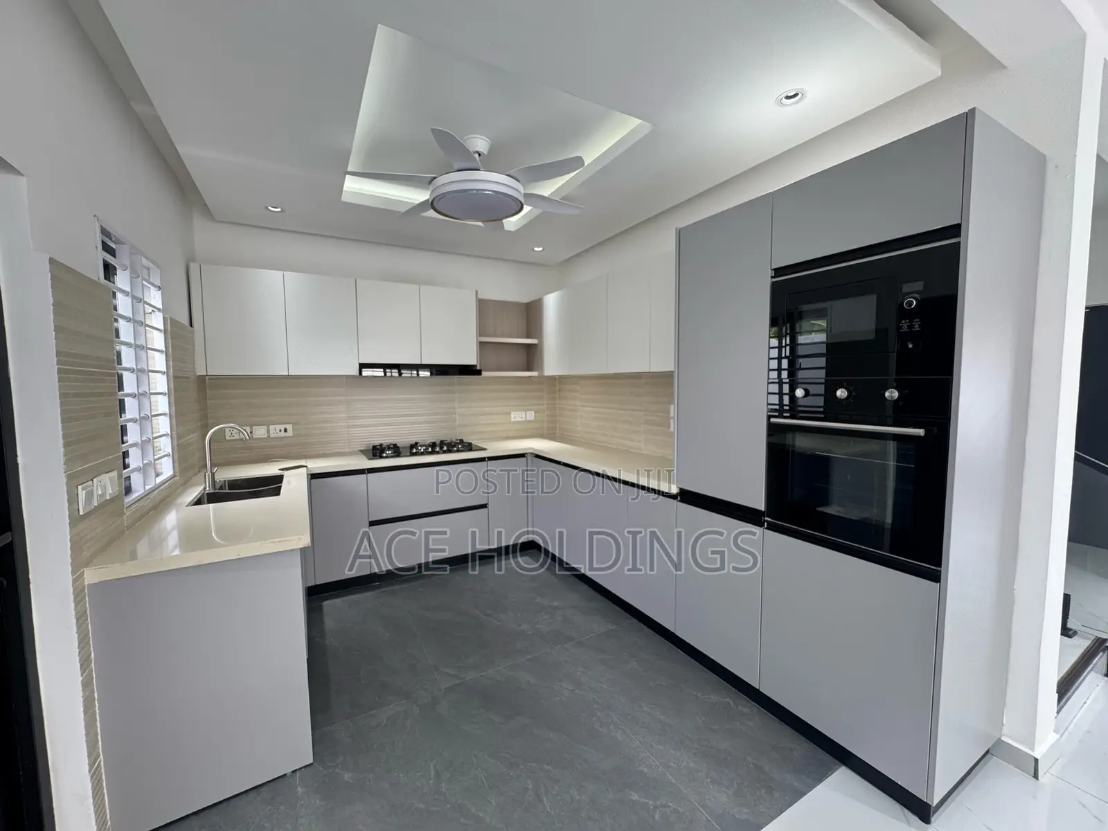 3bdrm Duplex in West Trasacco, School Junction for rent