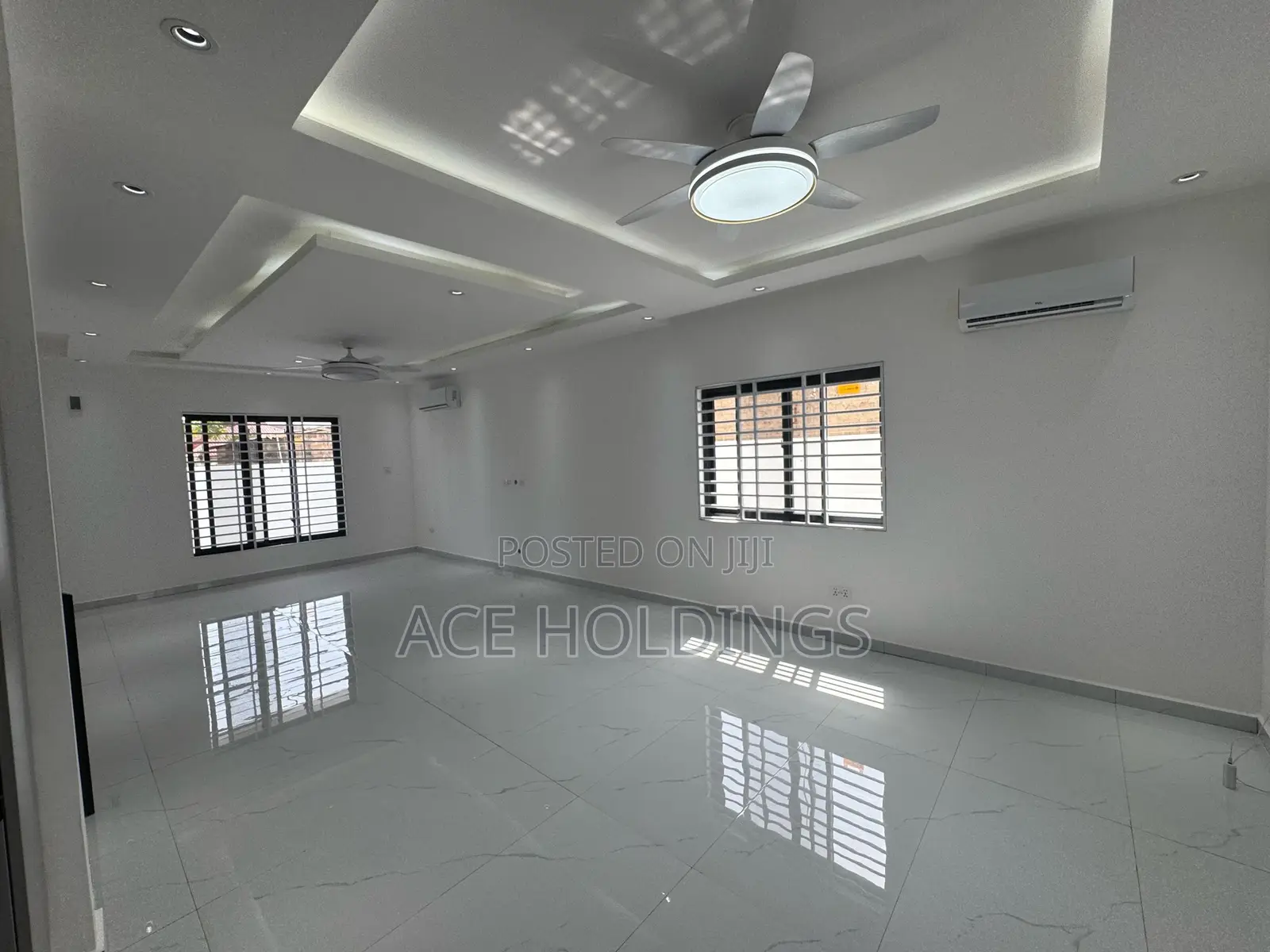 3bdrm Duplex in West Trasacco, School Junction for rent