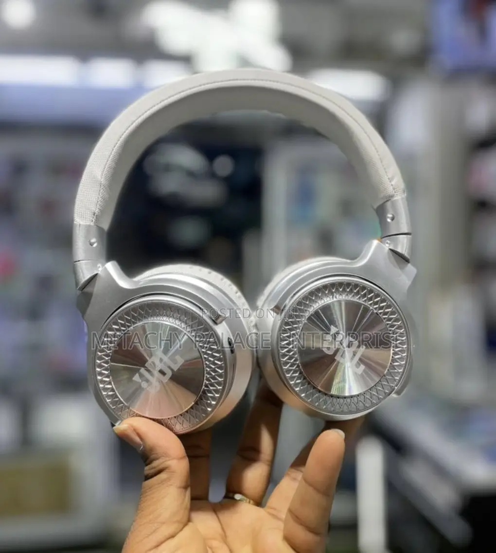 JBL Powerful Bass Wireless Headset