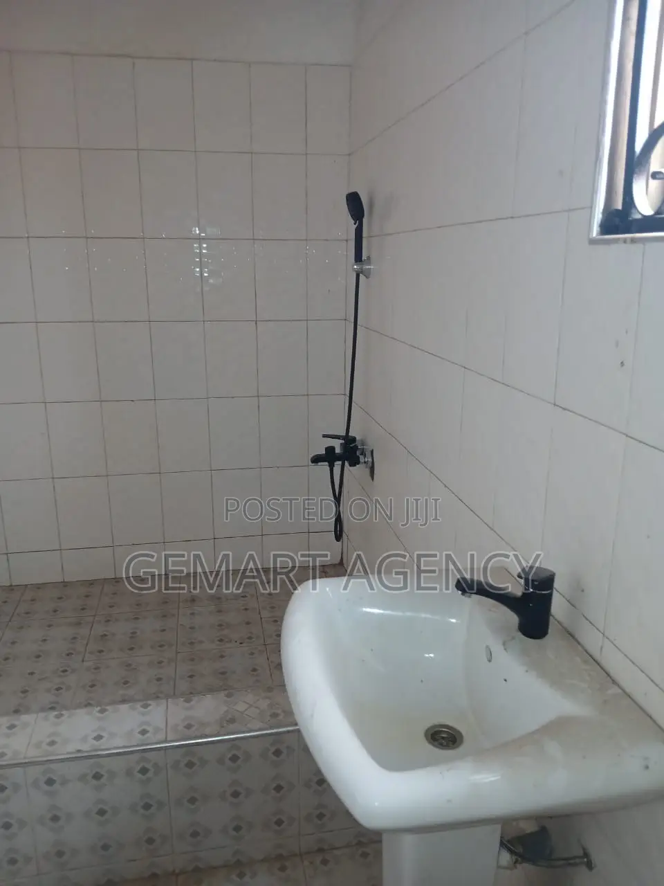 2bdrm Apartment in Ashongman Estates, Accra Metropolitan for rent