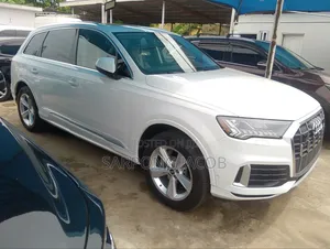 Audi Q7 Premium Plus 2024 White