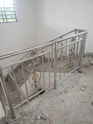 Balusters and Burglaproor