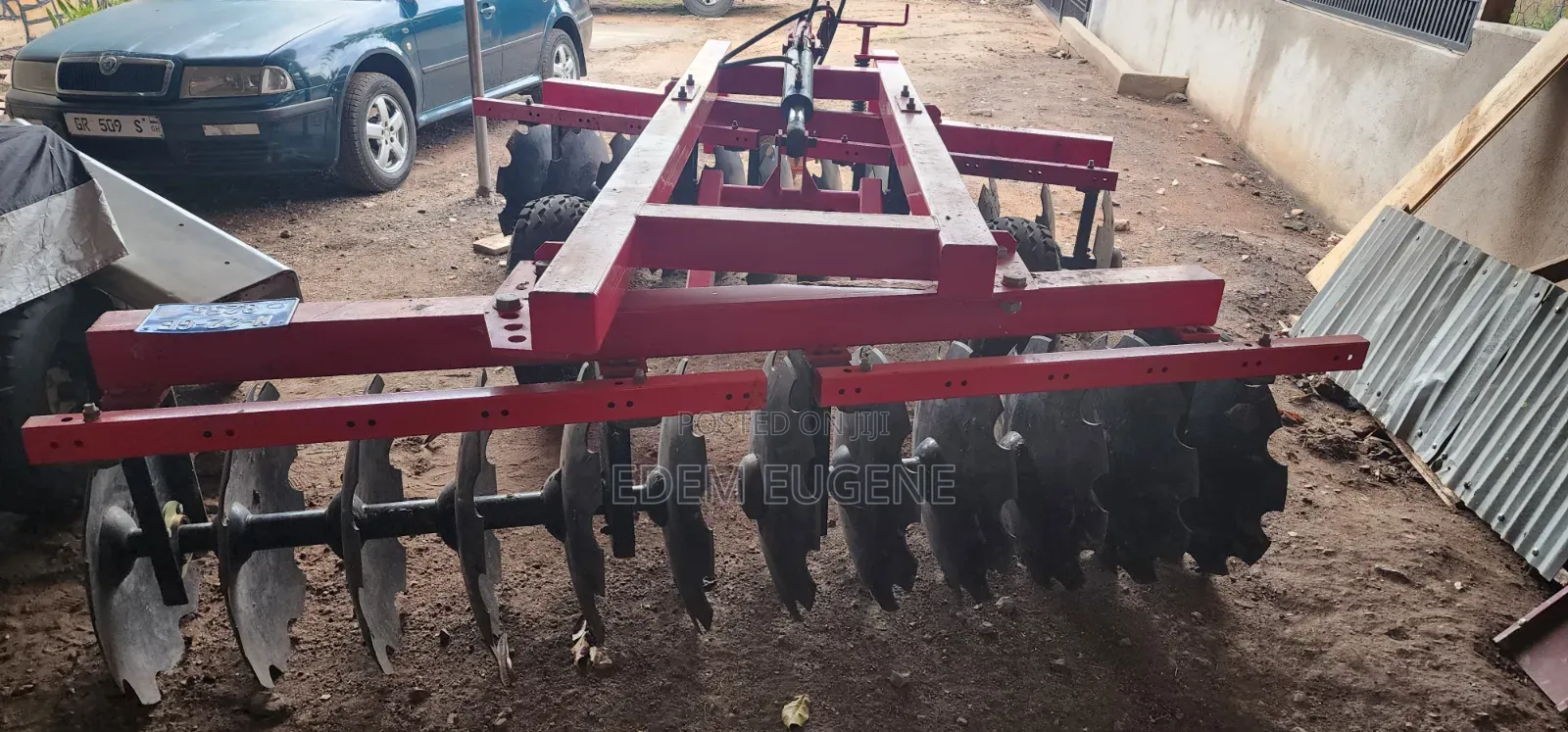 24 Disc Heavy Duty Harrow With Hydraulic Powered Tires