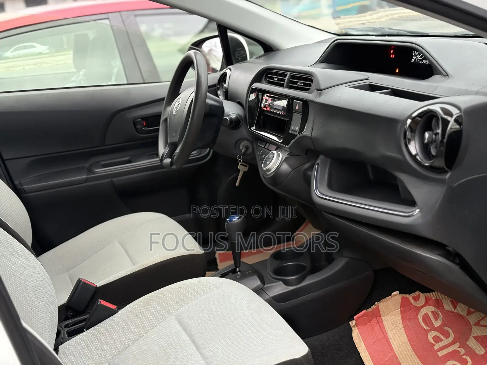 Toyota Aqua 2015 White