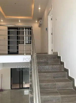 4bdrm House in East Legon American for rent