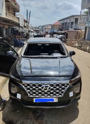 2019 Hyundai Santa Fe Windscreen Available