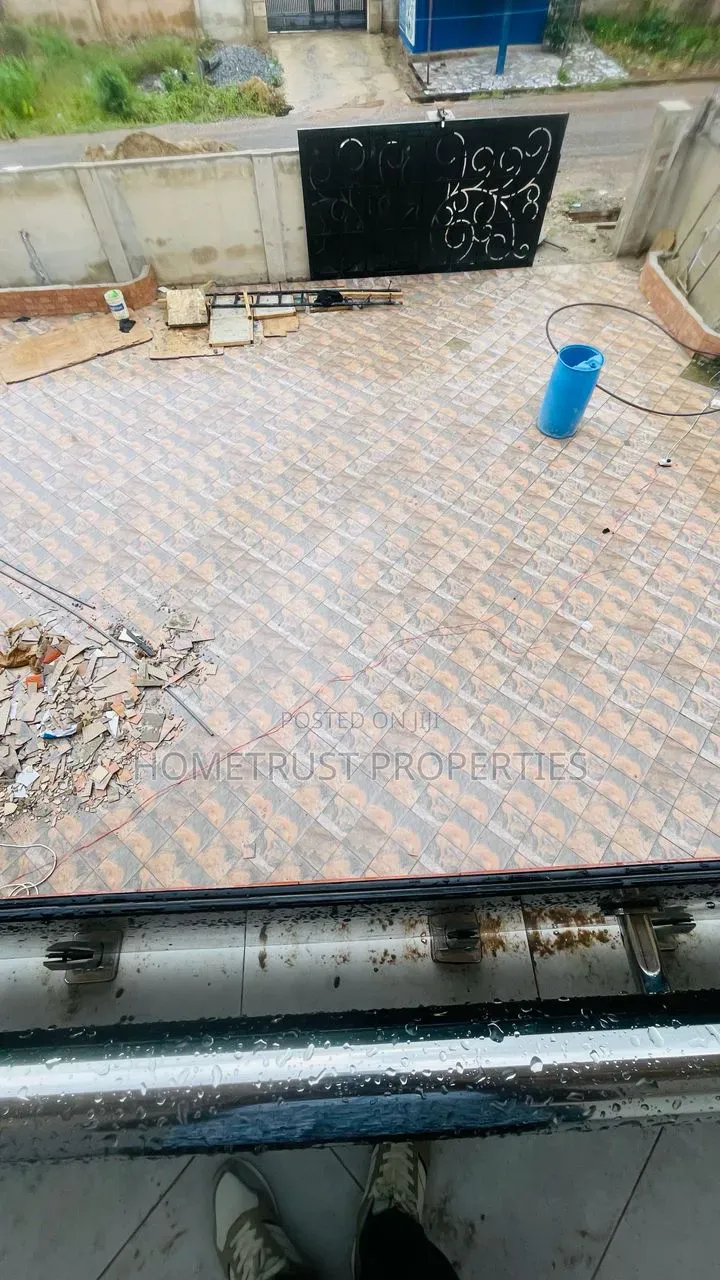 4bdrm Duplex in Ashongman Area, Police Station for sale