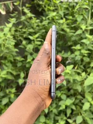 Apple iPhone 11 64 GB Black