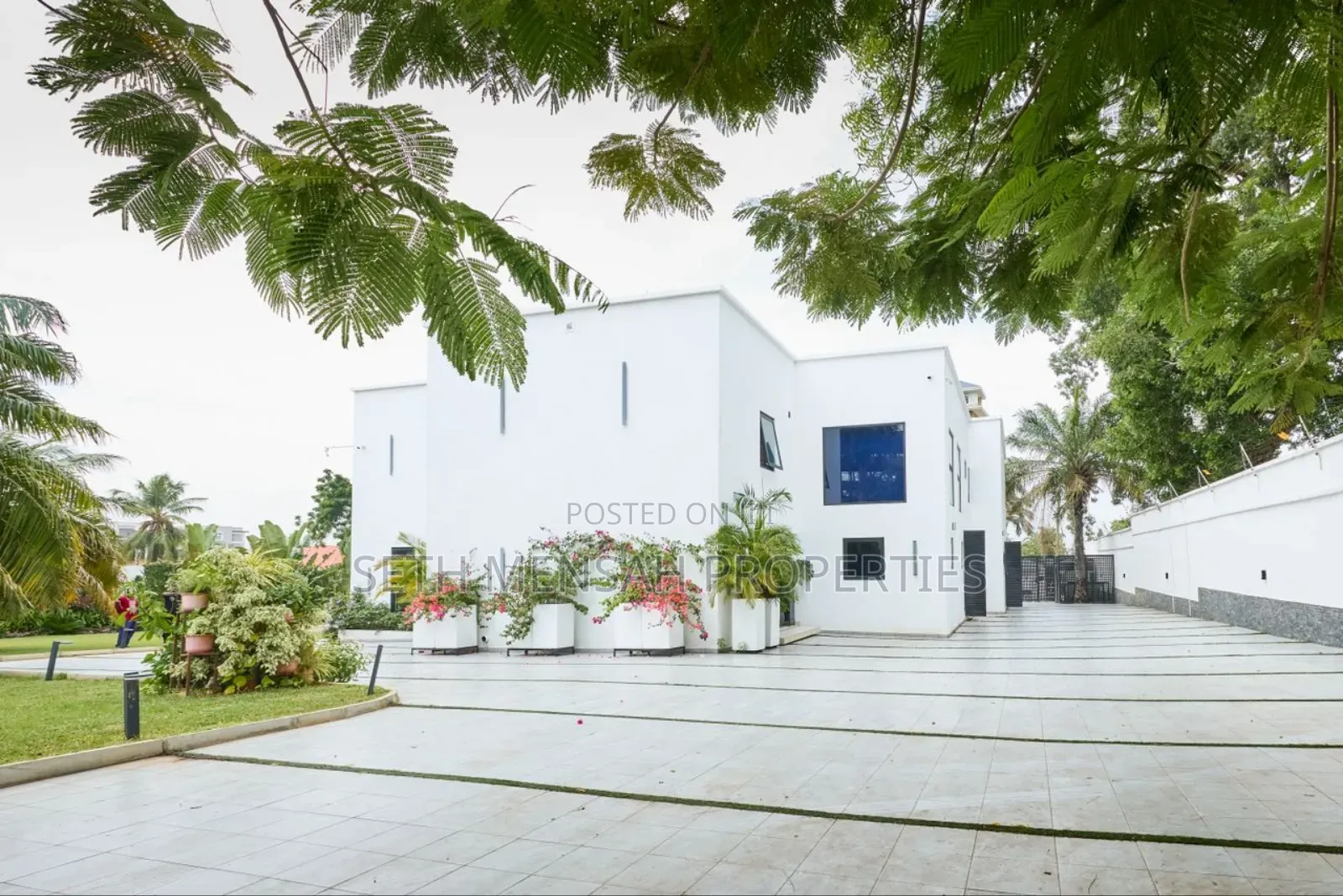 5bdrm House in Cantonments for rent