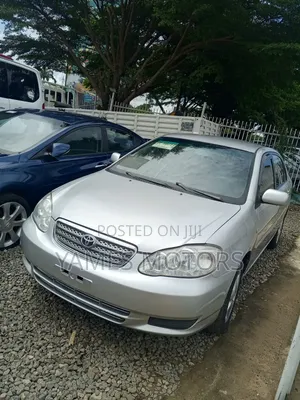 Toyota Corolla Base 4dr Sedan (1.8L 4cyl 5M) 2010 Silver