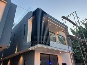 4bdrm Townhouse/Terrace in Dzorwulu, Special School Area for sale