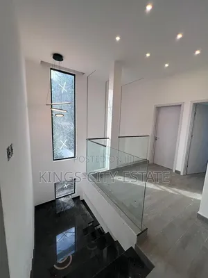 4bdrm Townhouse/Terrace in Dzorwulu, Special School Area for sale