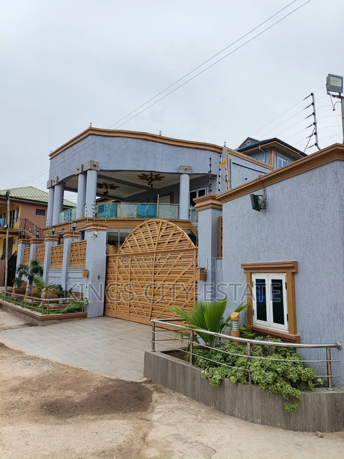 Furnished 7bdrm Mansion in Kwabenya Bank Of for sale