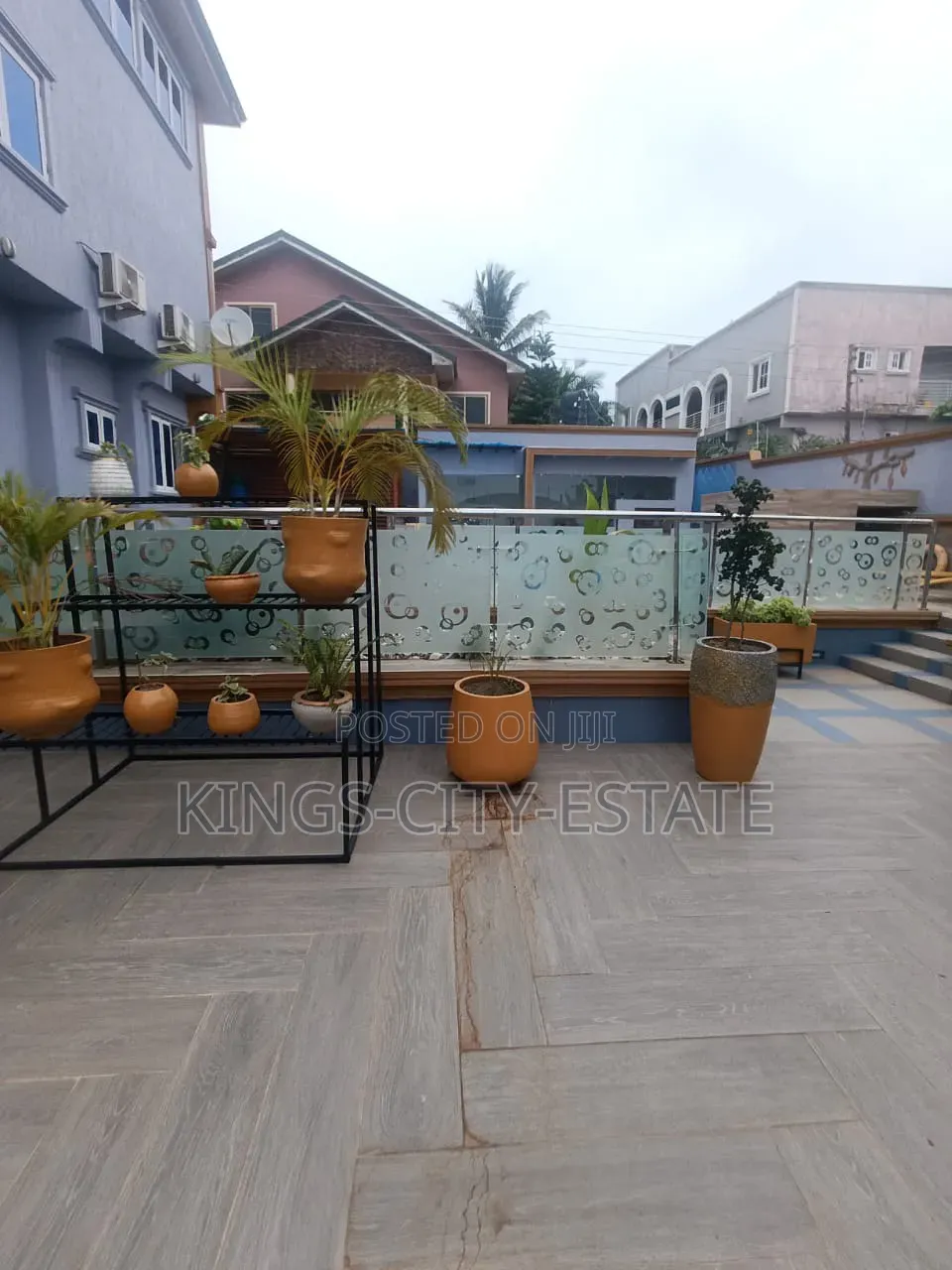 Furnished 7bdrm Mansion in Kwabenya Bank Of for sale