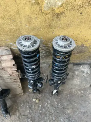2013 - 2016 BMW 535gt 740 Front Shock Absorber