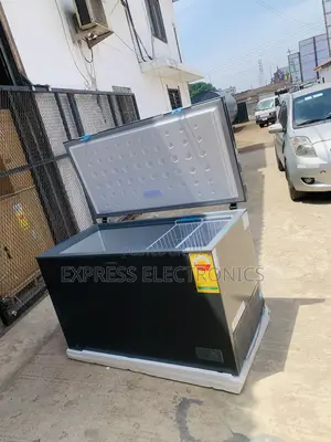 Zealous Sleek Dark Grey Chest Freezer 371l Samsung