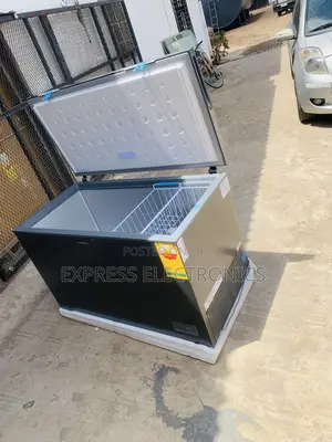 Hot Deal on Samsung 371l Chest Freezer Single Door Grey With