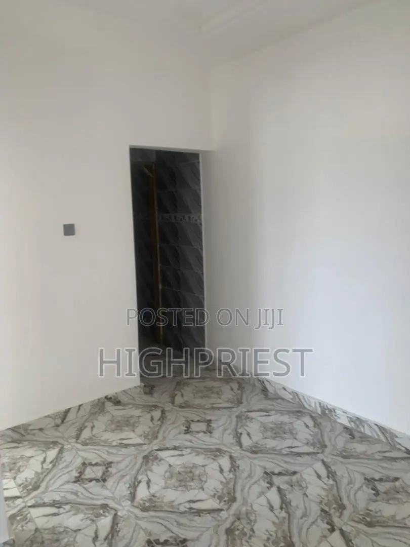 1bdrm Room & Parlour in Wisdom Estate, Oyibi for rent