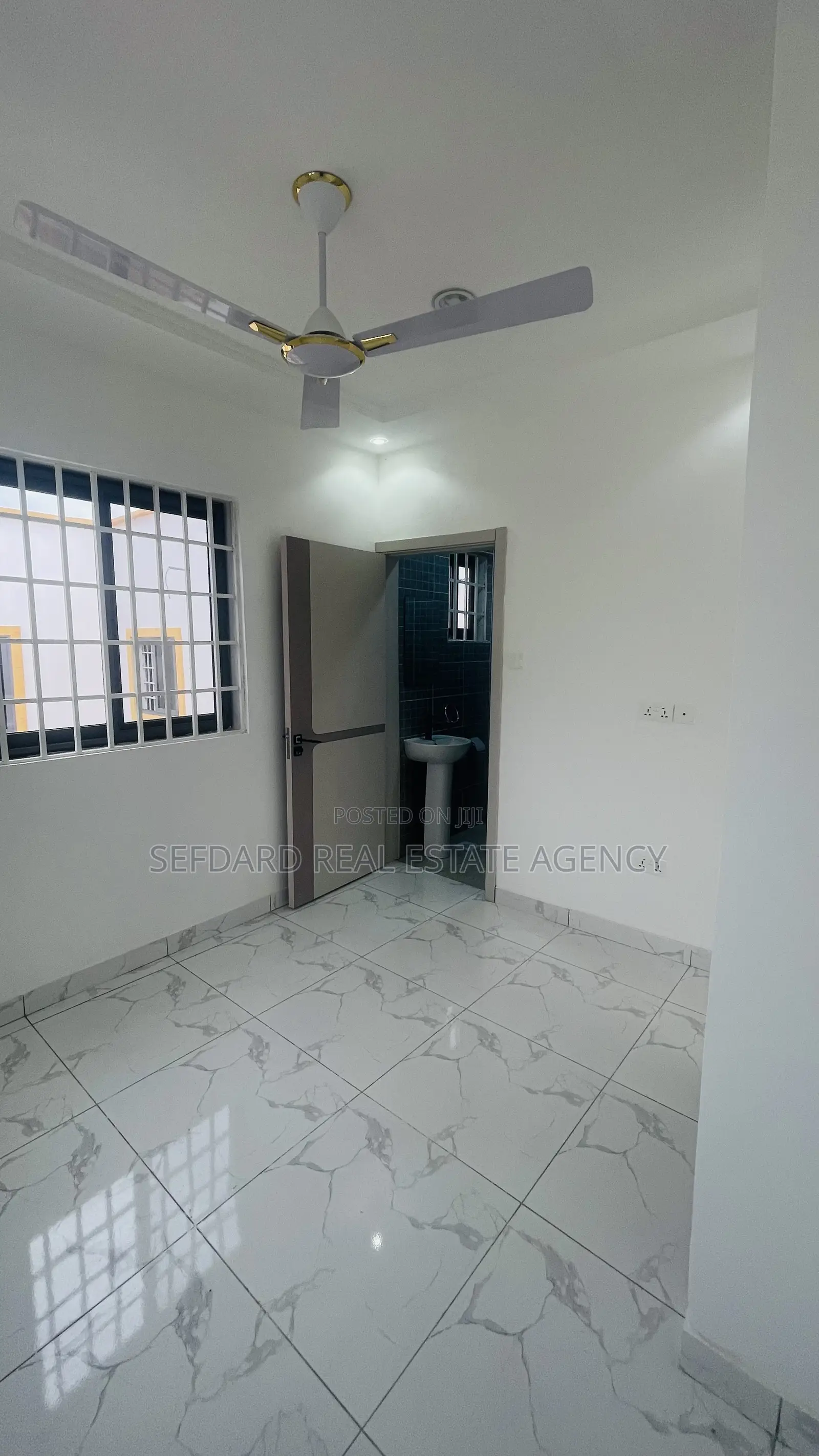 3bdrm House in Sefdard Properties, Amasaman for sale