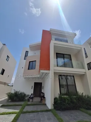 4bdrm House in Dzorwulu for sale
