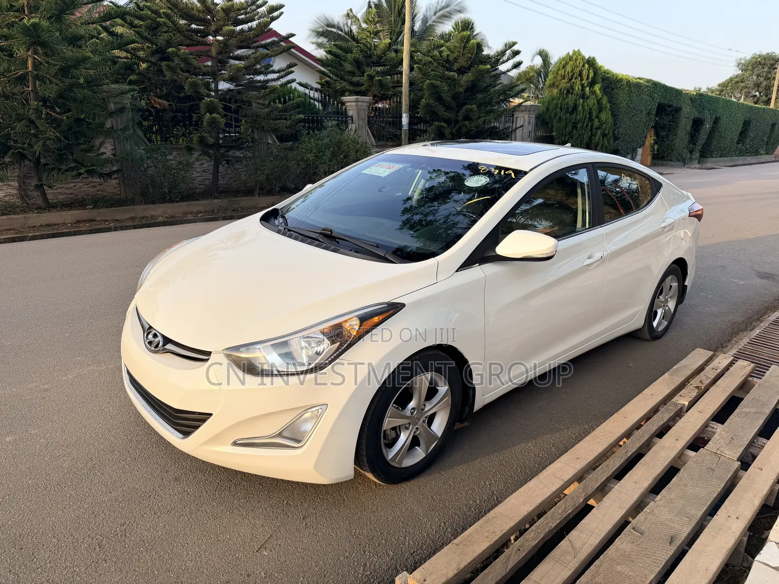 Hyundai Elantra Value Edition Sedan FWD (1.8L 4cyl 6A) 2016 White