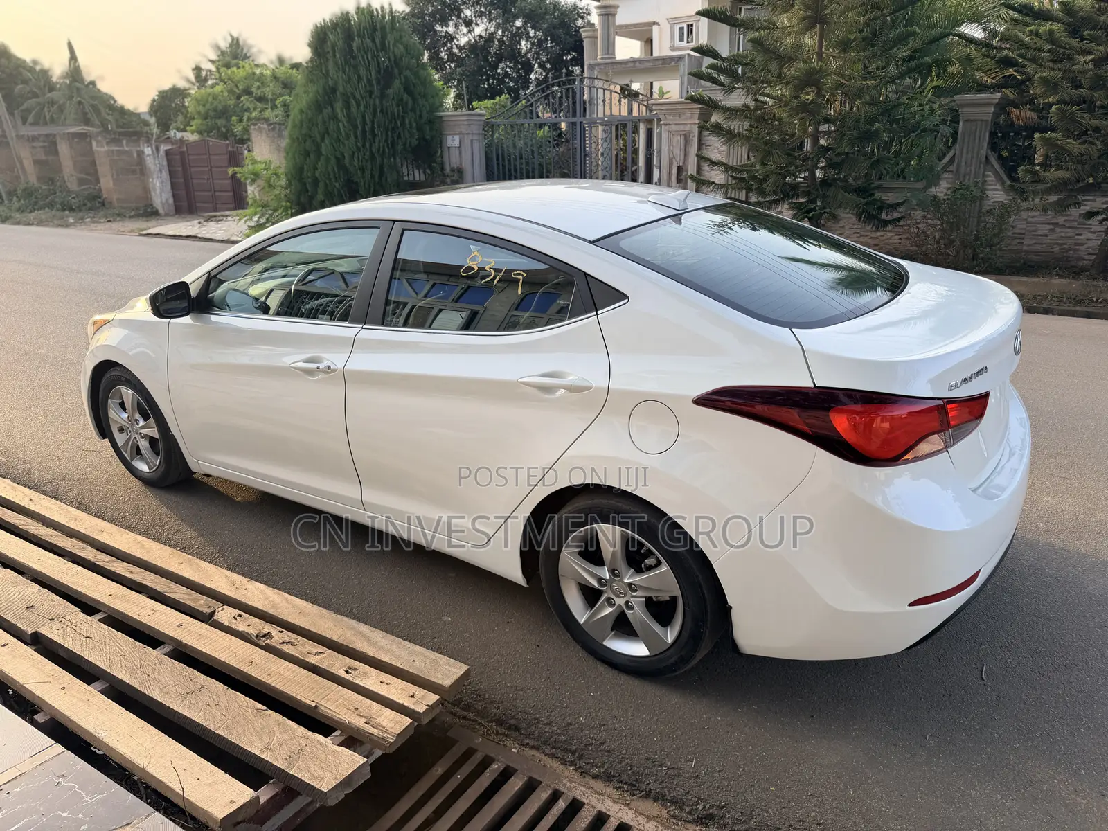 Hyundai Elantra Value Edition Sedan FWD (1.8L 4cyl 6A) 2016 White