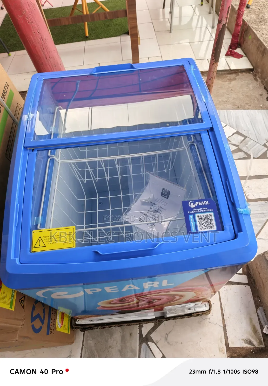 Pearl 132liter Showcase Display Freezer