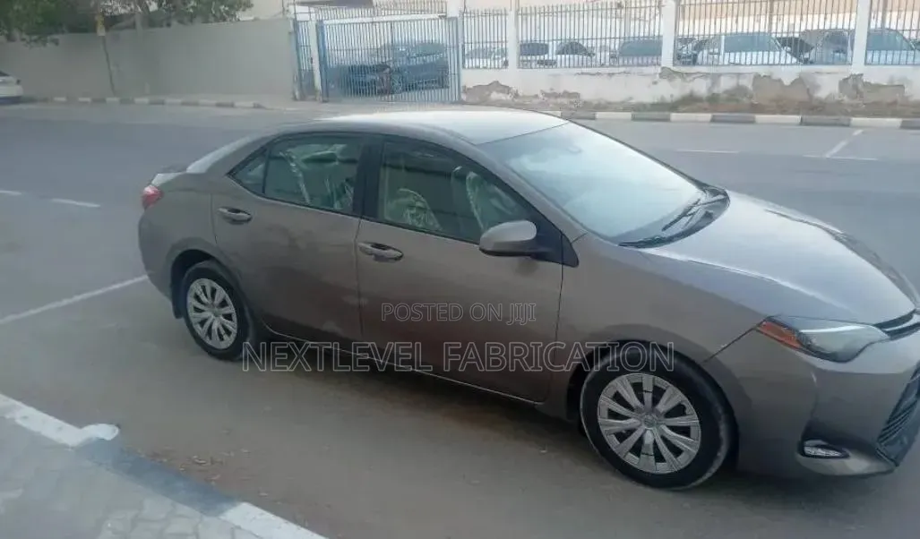Toyota Corolla 2019 Grey
