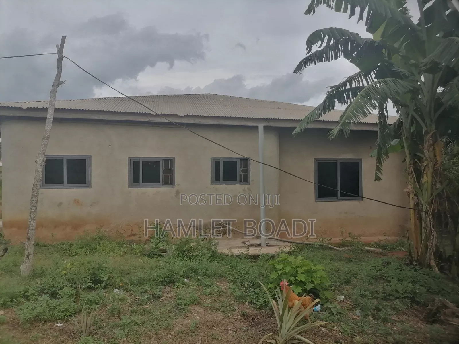 5bdrm House in Bipoa Zongo, Sekyere South for sale