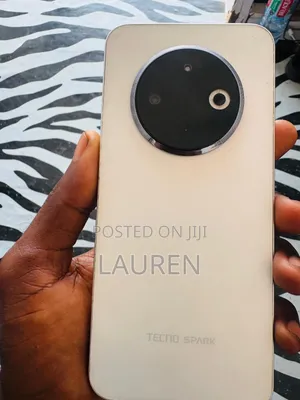 Tecno Spark 30C 128 GB White