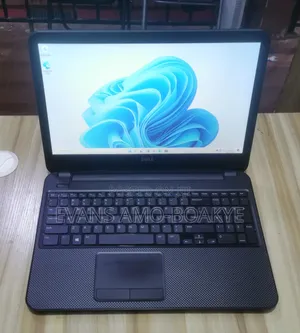 Laptop Dell Inspiron 15 3521 6GB Intel Core i3 HDD 500GB