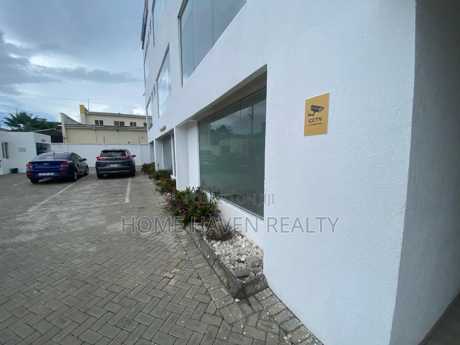500 Square Meter Office Space for Rent at Labone